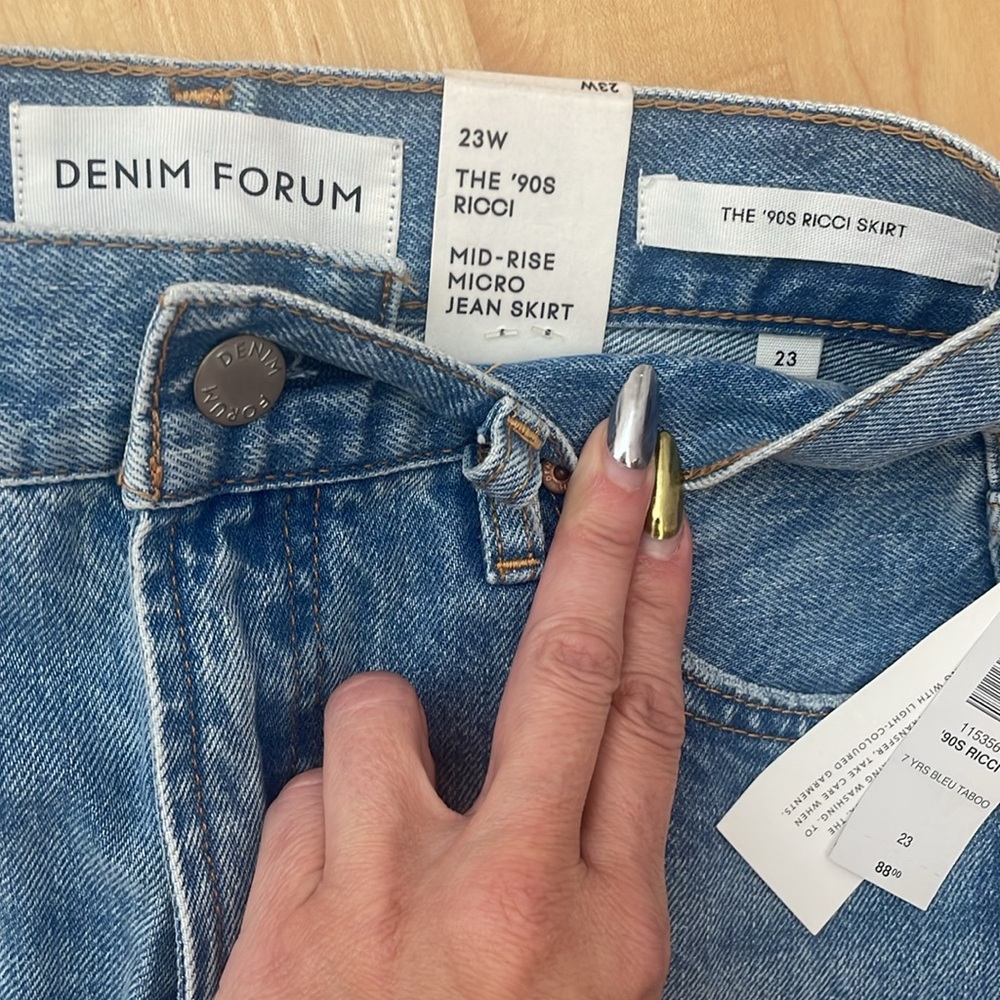 Aritzia Denim Forum The '90s Ricci Denim Jean Skirt, size 23 - Picture 5 of 15